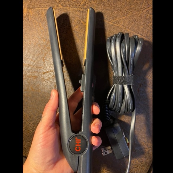 $68 CHI Original Ceramic Flat Straightener Curling Hairstyling Iron Ceramic 1” - Picture 9 of 11